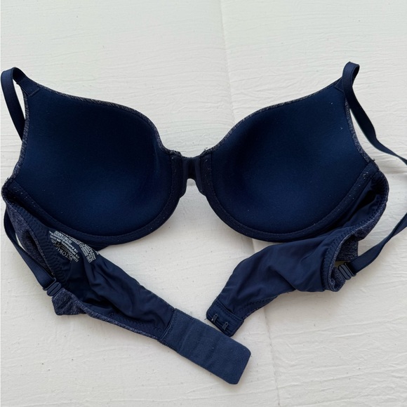 Victoria's Secret Uplift Semi Demi Bra - Picture 4 of 4